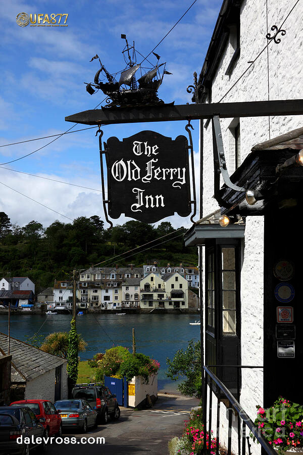 The Old Ferry Inn Fowey Cornwall
