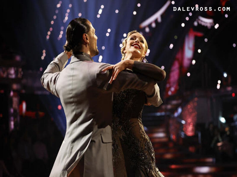 นักเต้น Strictly กับ 'เซสชั่นผูกพัน'